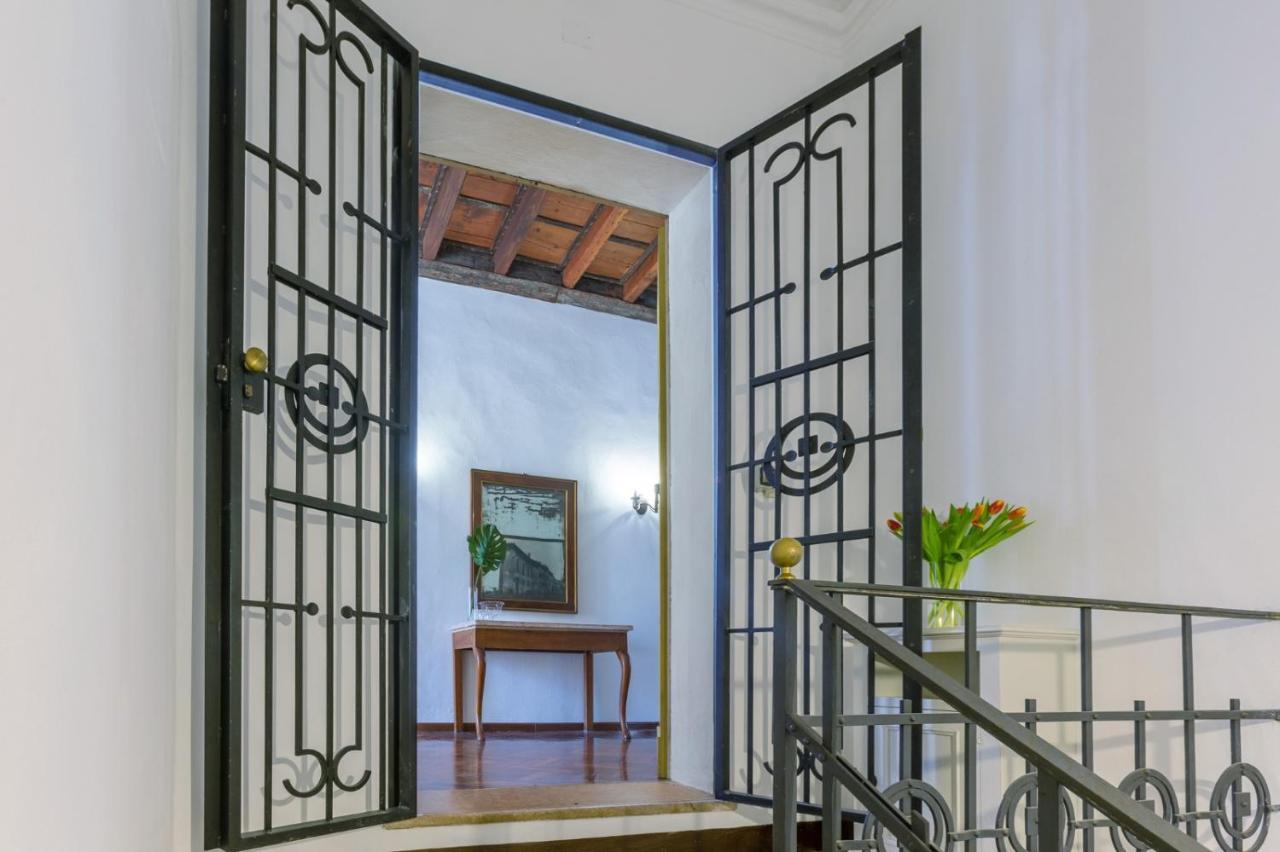 Frescobaldi Aparments! A Casa Di Francesco Apartment Ferrara Bagian luar foto