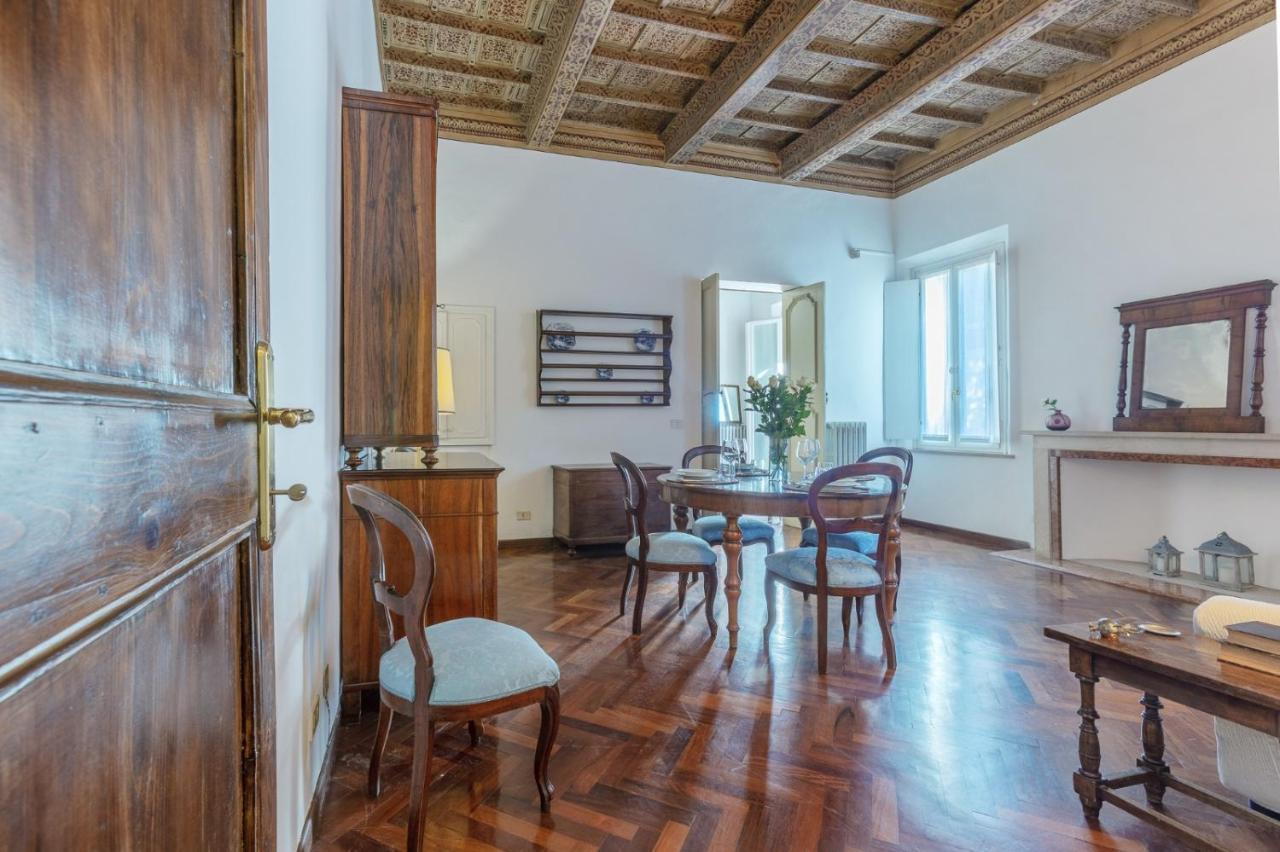 Frescobaldi Aparments! A Casa Di Francesco Apartment Ferrara Bagian luar foto